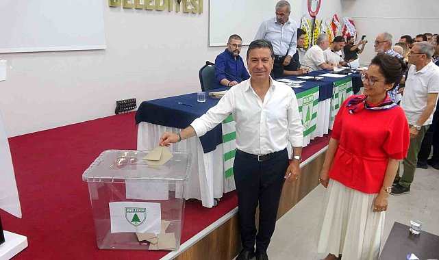 Muğlaspor'da Başkan Kıyanç güven tazeledi