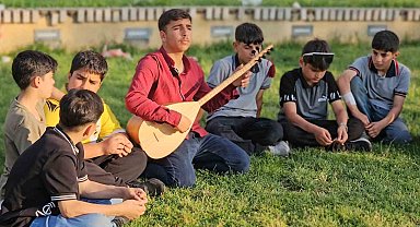 Muş'ta yeni Bir Aşık Veysel doğuyor