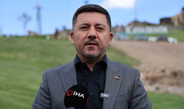 Nevşehir Belediye Başkanı Rasim Arı yeniden AK Parti'ye katılıyor