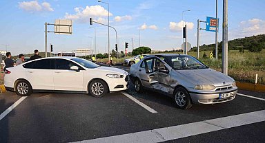 Nevşehir'de kırmızı ışık ihlali zincirleme kazaya neden oldu: 2 yaralı