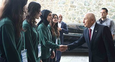 Nihat Özdemir, Trabzon'da öğrencilerle buluştu