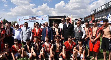 Okul Sporları Aba Güreşi Türkiye Şampiyonası Şahinbey'de başladı