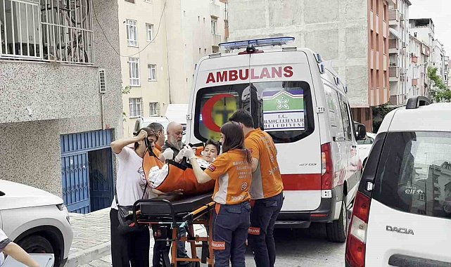 Okula gitmekte zorlanınca sınava gireceği okula ambulans ile götürüldü