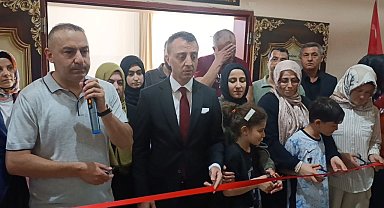 Okula silahlı saldırıda hayatını kaybeden Kerem Erdem Güngör'ün adı konferans salonunda yaşatıldı