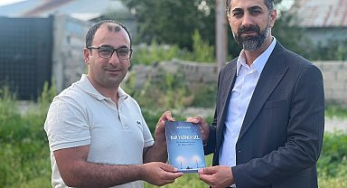 Ömer Tahtalı'dan Barış Özmen'in şiir kitabına destek