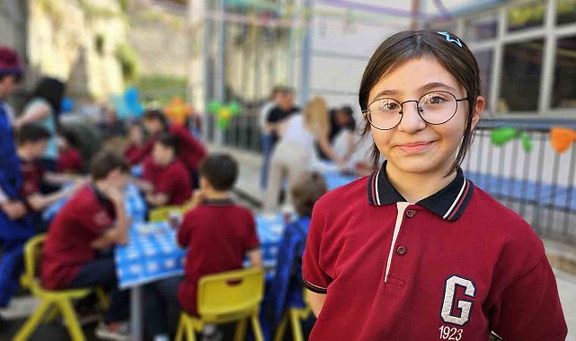 Ortaokul öğrencisi Duru, hobisini yaşıtlarına öğretiyor