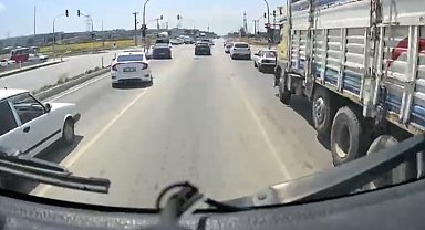 Osmaniye'de itfaiye aracına fermuar sistemiyle geçiş koridoru oluşturdular