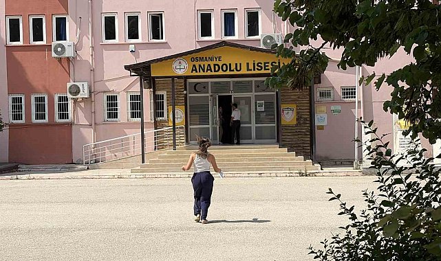 Osmaniye'de simitçi süreyi hatırlattı, son anda gelen aday içeri alınmadı