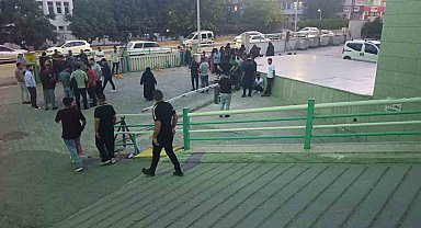 Otomobilin çarptığı çocuk öldü, durumunu öğrenmek için hastaneye giden sürücü darp edildi