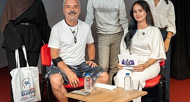 Oyuncu Necmi Yapıcı: "Herkes oyuncu oluyor ama komedyen olamıyor, dram komediden daha kolay"