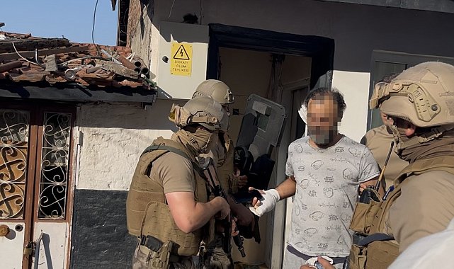 Özel harekat evi ablukaya aldı, yakalanınca "çalsaydınız açardım" dedi