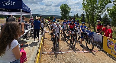 Pedal sporcuları Eskişehir'de podyum için yarıştı
