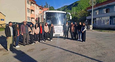 Posof Kaymakamlığı'ndan öğrencilere büyük moral: Rize gezisi düzenlendi