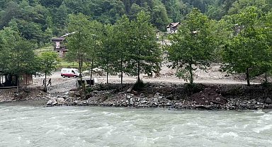 Rize'de aranan kayıp şahıs ölü bulundu, arama çalışmasına katılan ekibin botu devrildi, 1 personel hayatını kaybetti