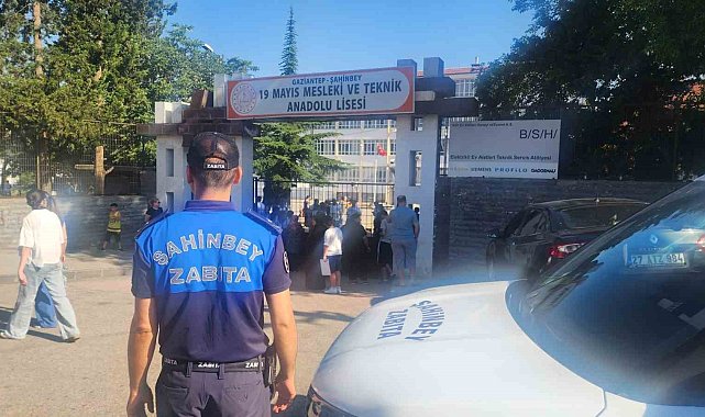 Şahinbey zabıta ekipleri LGS'de öğrencilerin yanında oldu