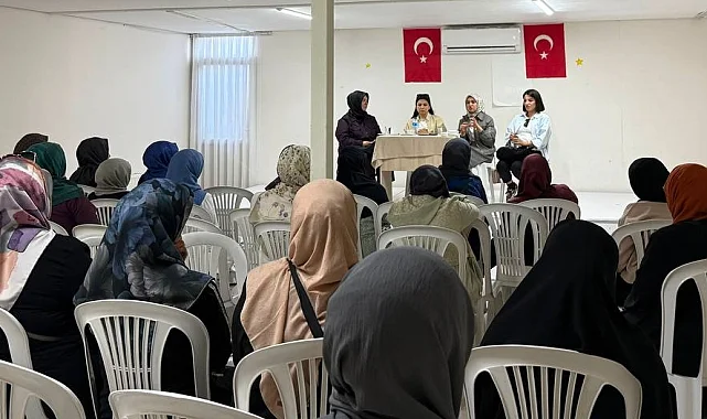 Sakarya Akyazı'da kadınlara rehberlik eden buluşma