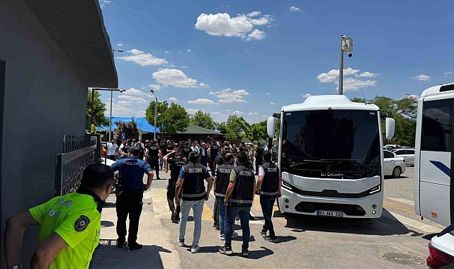 Şanlıurfa merkezli 4 ilde organize suç örgütüne operasyon: 21 gözaltı