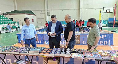 Sarıgöl'de binlerce kitap öğrencilerle buluştu