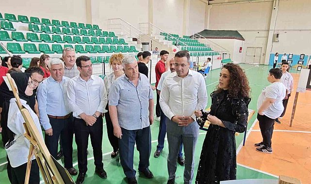 Sarıgöl'de genç yeteneklerden sanat şöleni