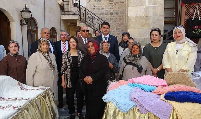 Şehit ve gazi ailelerinden hayır çarşısı