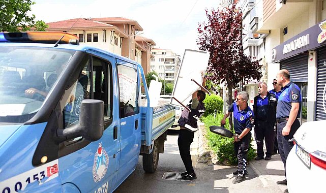 Şehzadeler zabıtasından yol ve kaldırım işgali denetimi