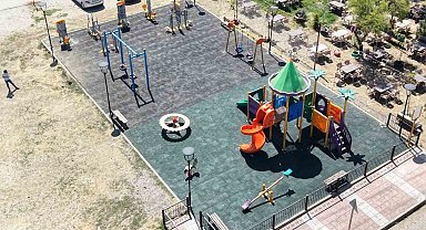 Şehzadeler'in parklarında yenileme çalışmaları devam ediyor