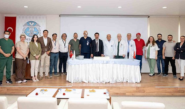 Selçuk Tıp'ta Robotik Cerrahi ile 300. ameliyat yapıldı