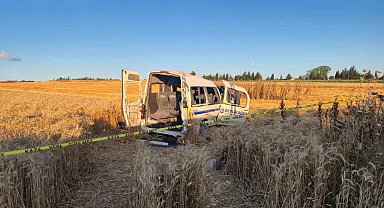 Silivri'de minibüs tarlaya uçtu: 2 ölü, 10 yaralı