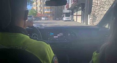Şırnak polisi zamanla yarıştı: Sınava geç kalan 12 öğrenci son dakikada yetiştirildi