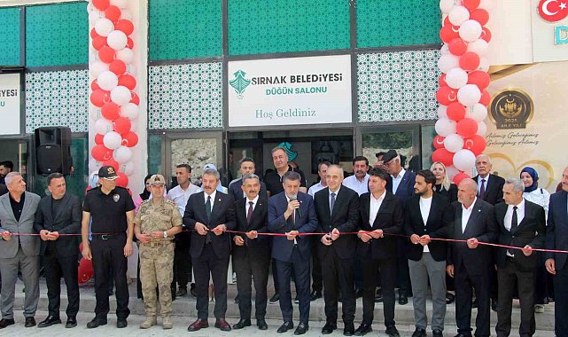 Şırnak'ta ücretsiz belediye düğün salonu açıldı