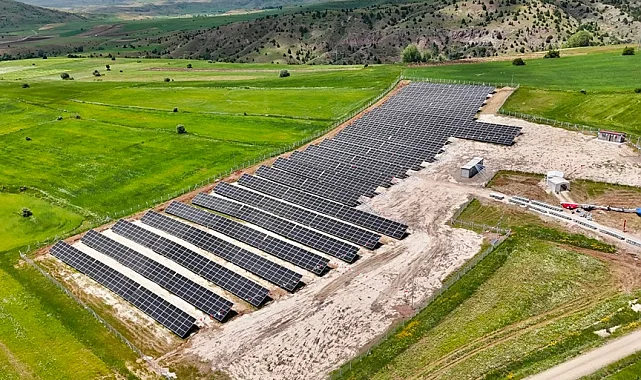 Sivas Belediyesi enerjisini güneşten üretecek... Özbelsan GES hizmete girdi