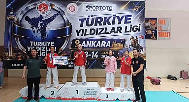 Sivaslı karateciler Ankara'dan madalyalarla döndü
