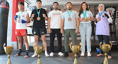 Sivaslı kick boksçular, Dünya Kupası'na damga vurdu