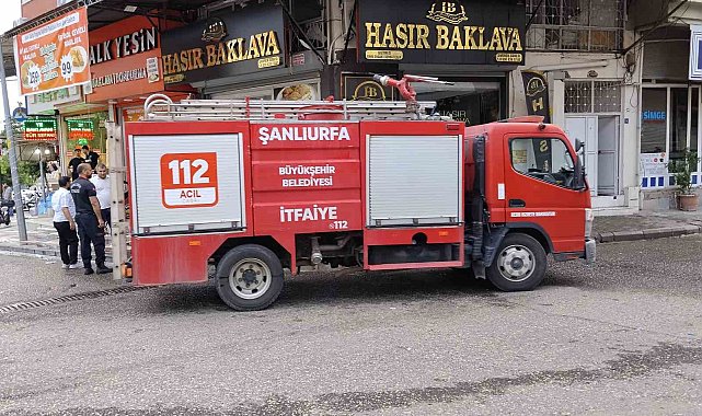 Siverek'te iş yerinde çıkan yangın korku dolu anlar yaşattı