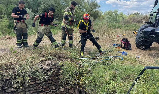 Su kuyusuna düşen yaban domuzu, itfaiye ekiplerince kurtarıldı