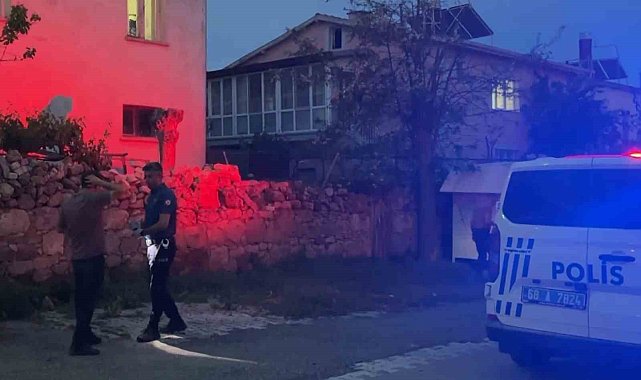 Tabancayla evine ateş açtı, kadın ve çocukları KADES çağrısı ile polis kurtardı