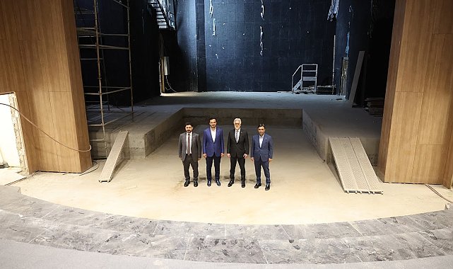 Tamer Karadağlı'dan Bağcılar'da açılacak tiyatro binası için "Süper" yorumu