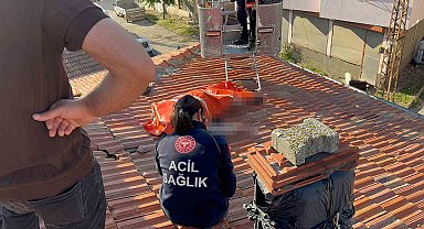 Tamir için çıktığı çatıda düşen vatandaş hayatını kaybetti
