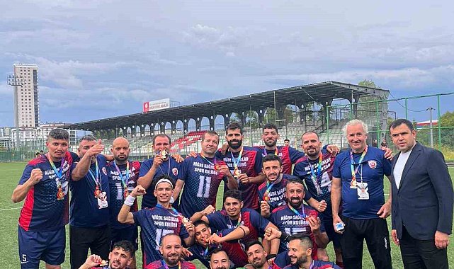 TİESF'de şampiyon Niğde Sağırlar Spor Kulübü oldu