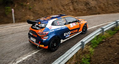 Tırmanma Şampiyonası Kartepe'de sürüyor