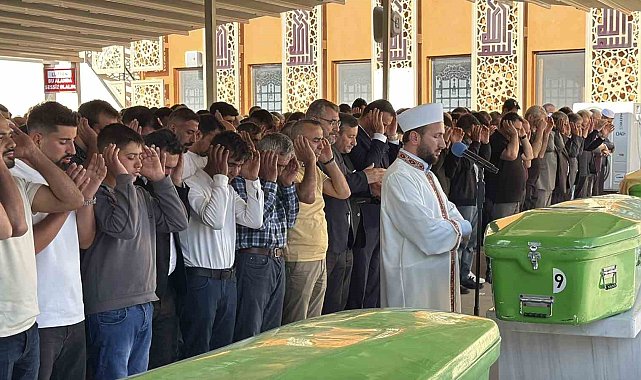 Trafik kazasıda ölen karı koca birlikte toprağa verildi