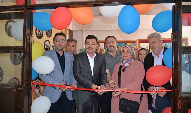 Türkeli'de kursiyerlerin bir yıllık emeği görücüye çıktı
