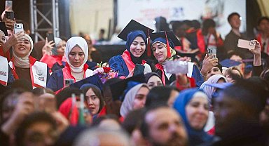 Türkiye Bursları dünyaya 2 bin 800 yeni gönül elçisi kazandırdı
