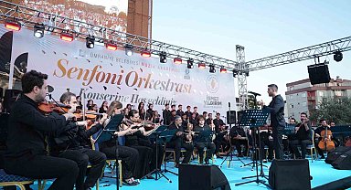 Ümraniye'de senfoni rüzgarı: Müzik Akademisi öğrencilerinden unutulmaz konser