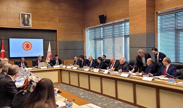 Uzman er ve erbaşlarla ilgili düzenlemeleri içeren kanun teklifi komisyonda kabul edildi