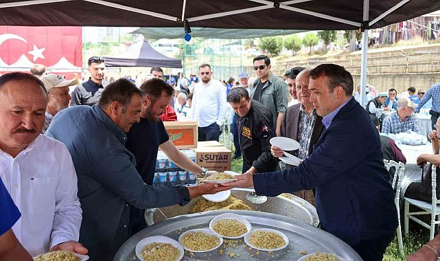 Vali Sözer Hıdırellez şenliklerinde vatandaşlarla buluştu