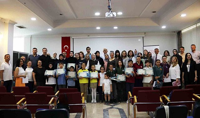 Yalova'da Dilimizin Zenginlikleri ödül töreni