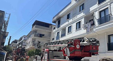 Yangında mahsur kalan hamile anne ve 2 çocuğu kurtarıldı