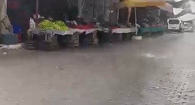 Yatağan'da sağanak yağış etkili oldu