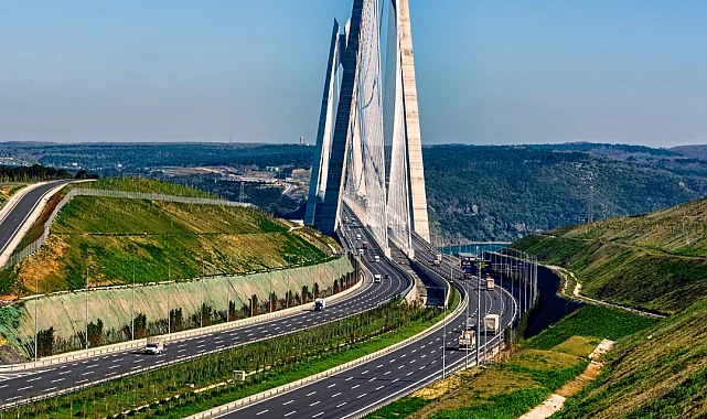 Yavuz Sultan Selim Köprüsü'nden sürücülere uyarı: Yol hipnozuna dikkat!